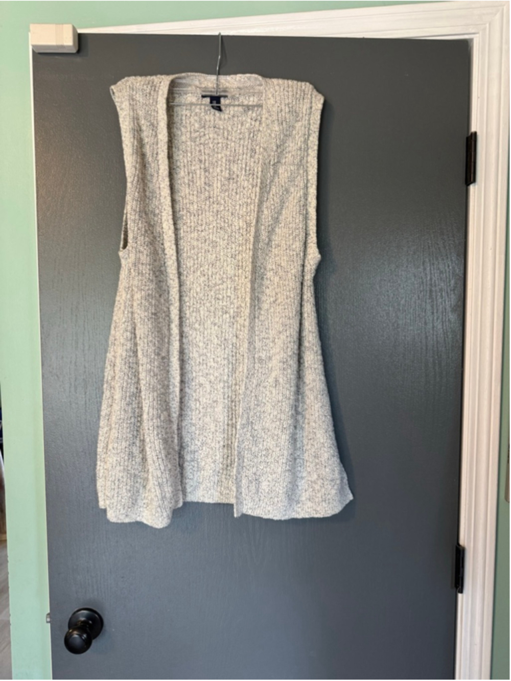 Women's Gap White Gray Knit Sleeveless Cardigan Vest M
